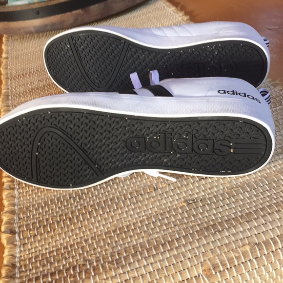 ADIDAS shoes USA men’s 7.5 euro 41.5 Womens9 - Picture 4 of 5